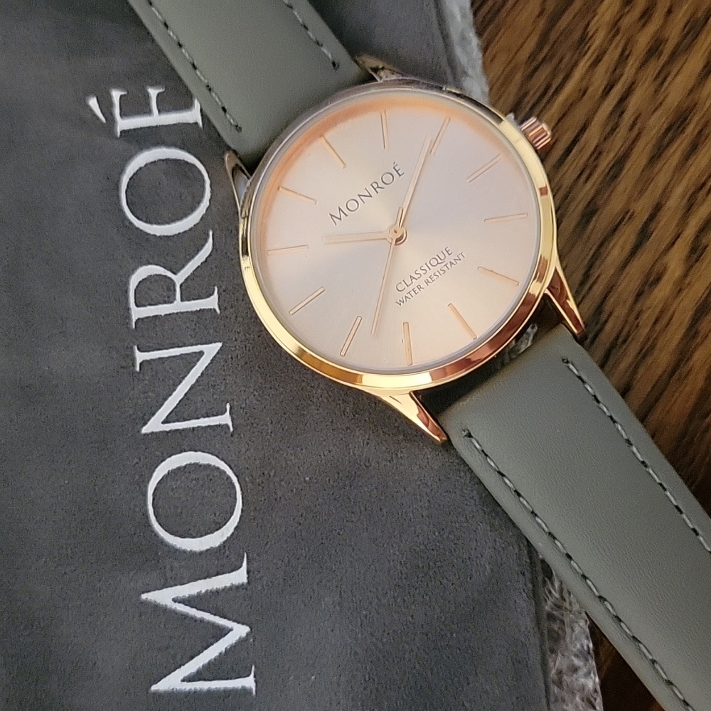 NWOT Monroe by Maestro Watch